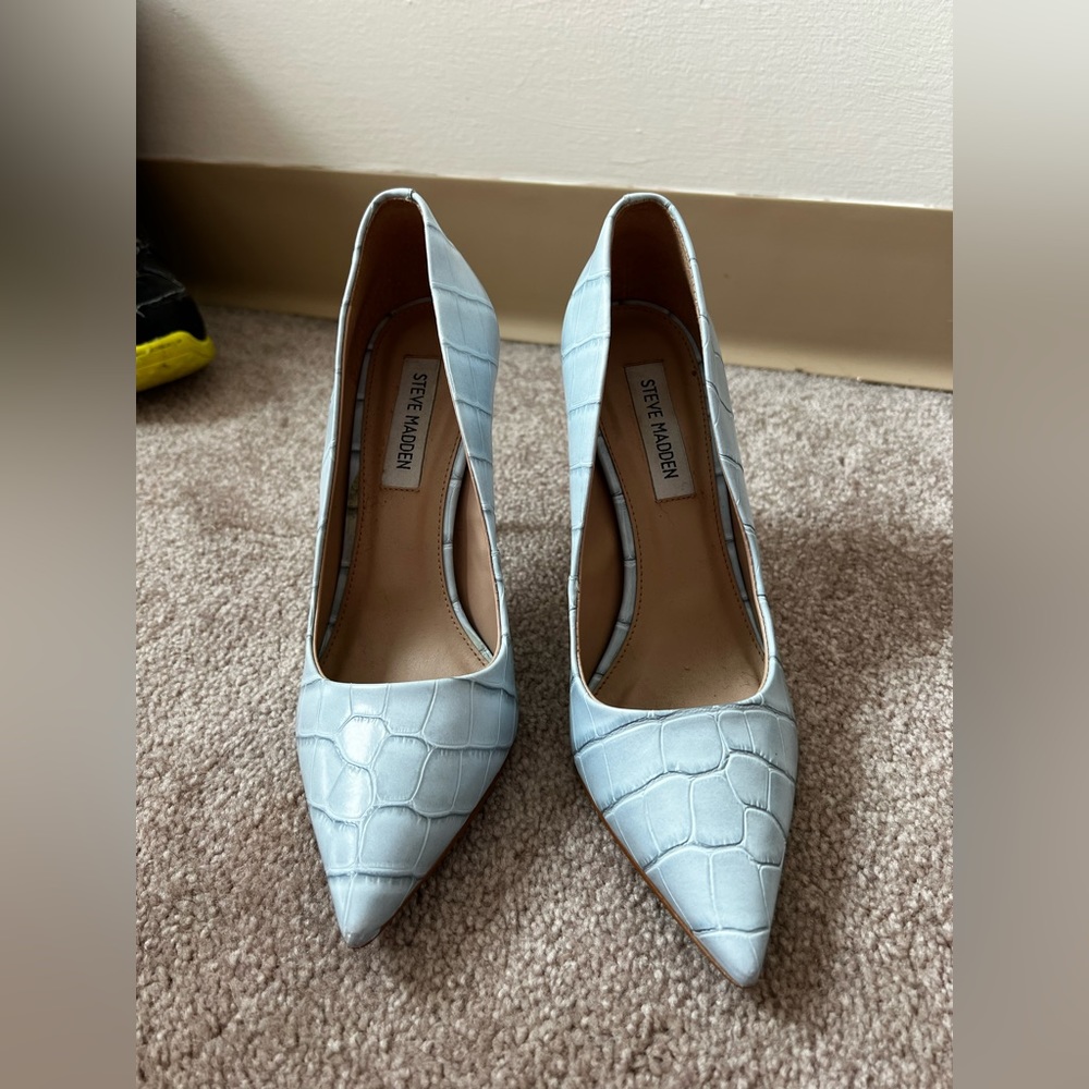 Vintage steve madden blue snake skin pointed heels